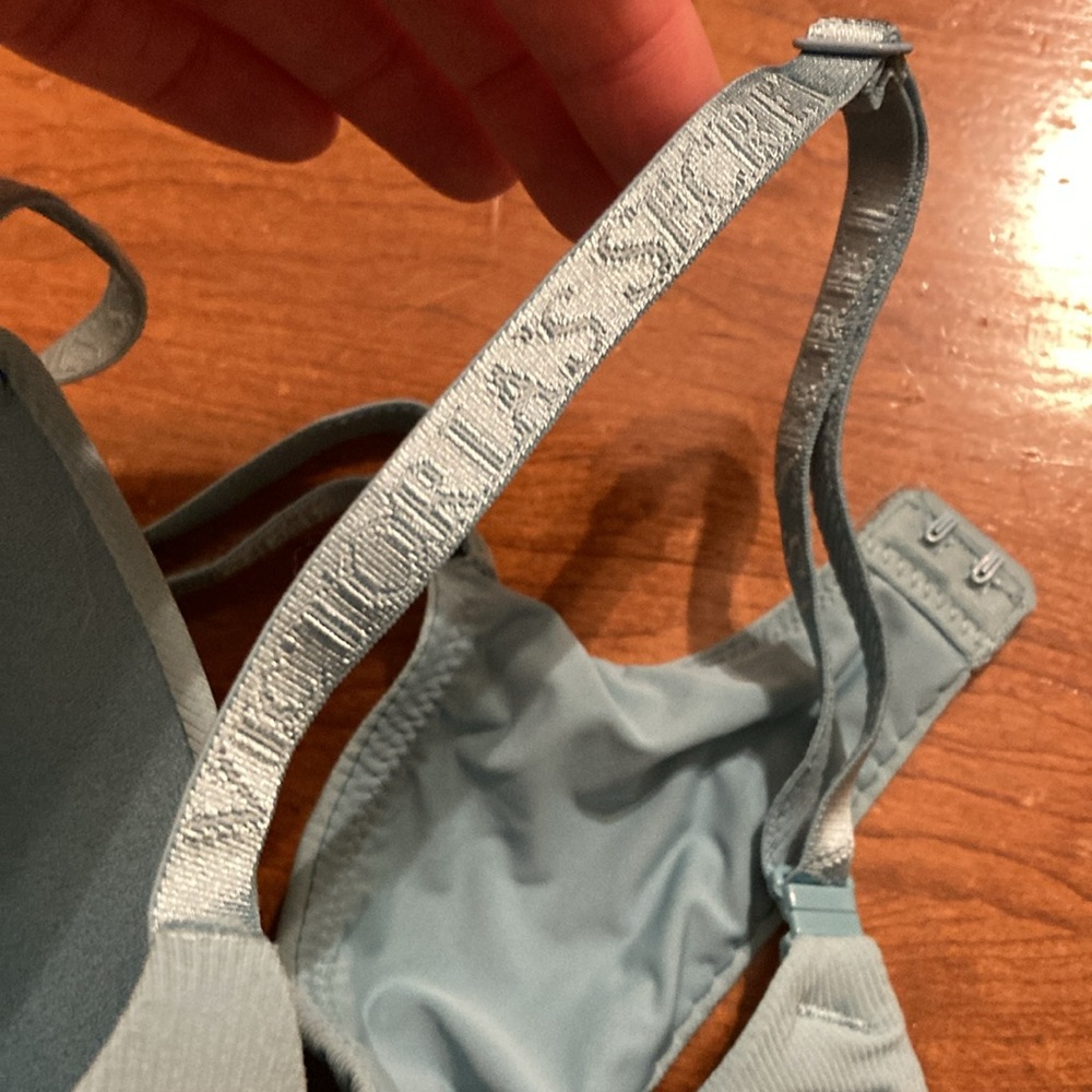 Victoria’s Secret bra, NWOT - Picture 4 of 5